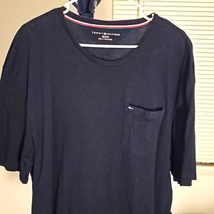 Tommy Hilfiger - Navy - 2X tee - 100% Cotton - with Embroidered Chest Pocket